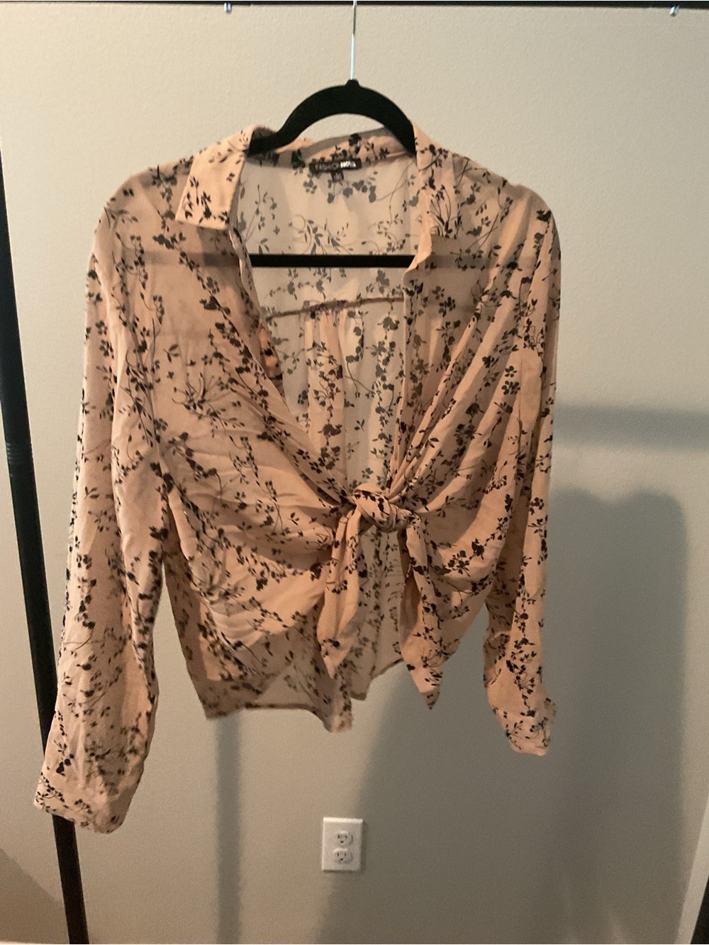 Fashion Nova Peach Floral Tie-Front Blouse